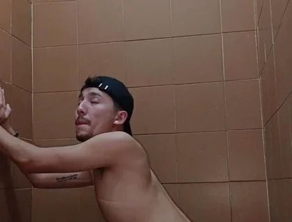 Sitting on the Dildo Until Orgasm Without Using Hands