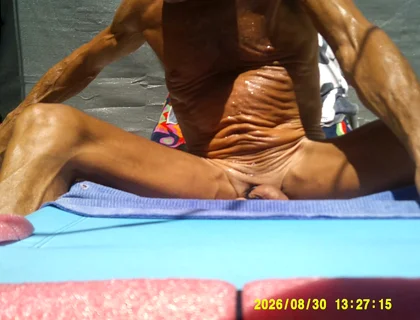 8-30-2026 Naked Tan Tug Diddle the Bung Hole and Tunes. 30 Plus Min