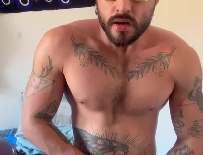 Come See This Hot Cumshot