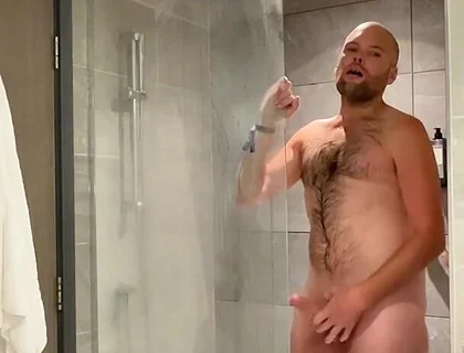 Horny Hotel Jerking