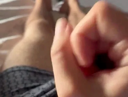 Masturbation with Spontaneous Ending