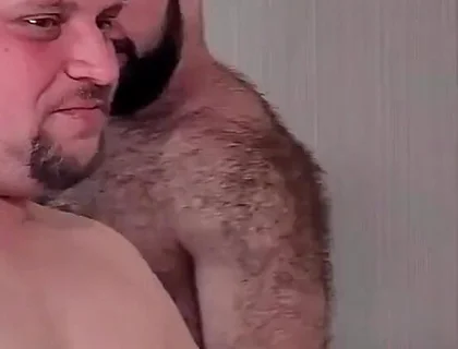 Fitting in - Bear Orgy