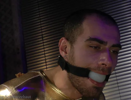 Zeus Goldy Bondage Challenge