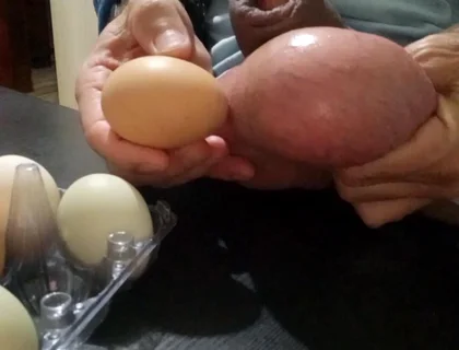 Measuring and Eggs Comparing