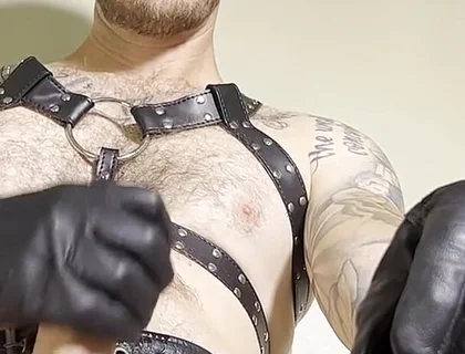 Come Here and Drop Onto Your Knees