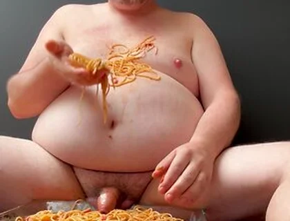 Messy Pasta-pigout