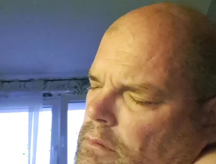 Dildo Fuck Demonstration of the Slut in the Morning