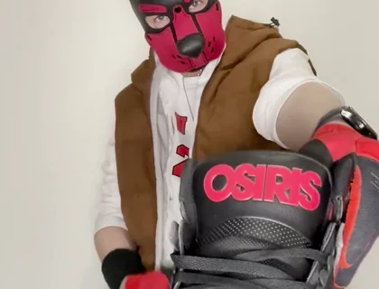 Sneaker Sniff