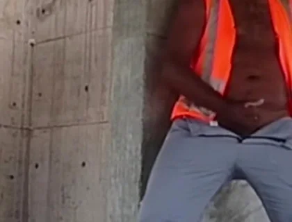 After Work I Went to the Construction Site to Enjoy Myself