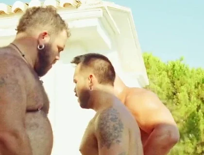 Small Otter Raw Hardcore Fucked by Two Big Bears