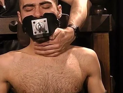 Zeus Throne Gag Test: Sliding Screw Gag, Strict Belts & Endurance