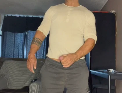 Mr Guru Wank Solo Bodybuilder Home Jerking