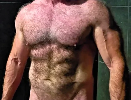 Hairy Dilf Showing Physique