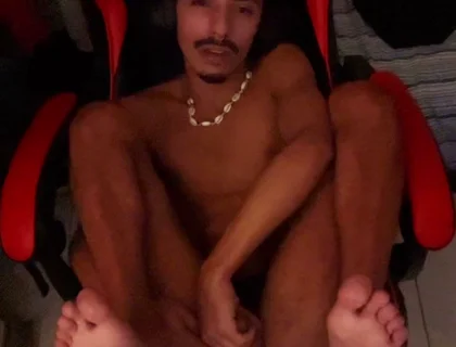 Positions to Fuck Me in the Gamer Chair, Feet and Bate