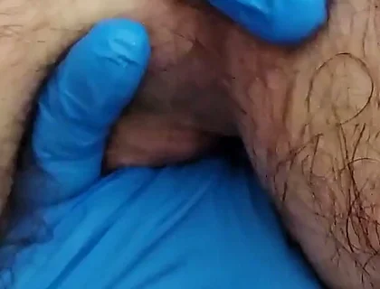 Bear Checkup Hole Stretching