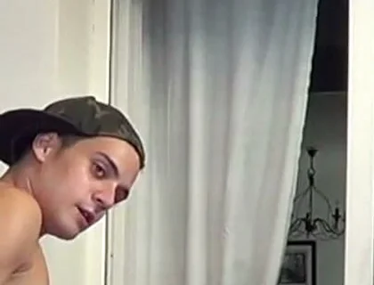Enjoy This Amazing French Porn Amator Bareback with Dudes so Sexy