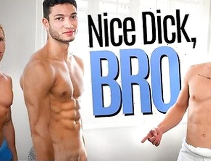 Jock Vincent Grey Rails Hunk Seth Peterson While Their Buddy Showers