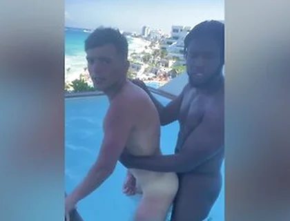 Lets Fuck On The Balcony So Everybody Can Watch And Hear Us!