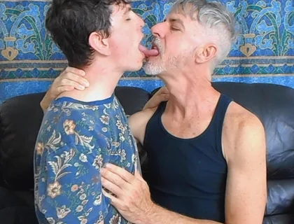 Hot Gay Kissing with Richard & Christian