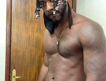 10 Inches Black Guy Masturbating and Cum
