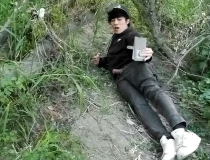Cute Jon Arteen Gay Twink Jerks off Outdoors, Dry-humps the Air, and Shoots Cum Through a Hole in His Pants