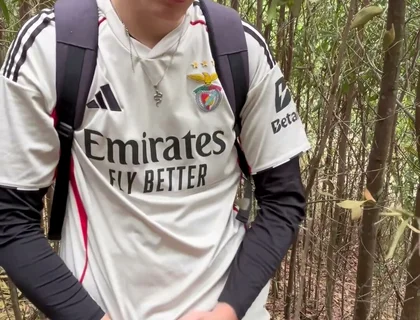 Bro Hides on the Trail to Jerk off