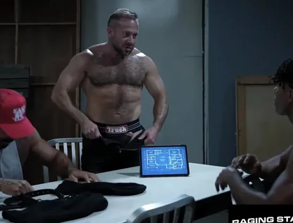 Spit-roasted By Muscle Stepdaddies Takes Every Inch With Tony Genius