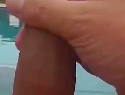 jerking under palm trees in Mallorca