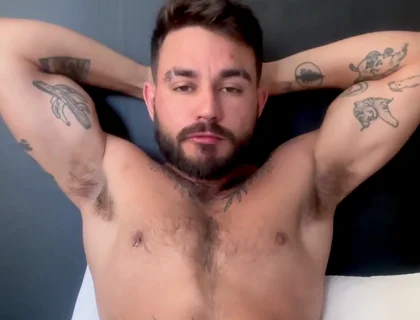 Needing a Blowjog Here. Any Mouth Hungry for Thick Cock? Precisando De Uma Mamada. Alguma Boquinha Com Fome De Pica Grossa?