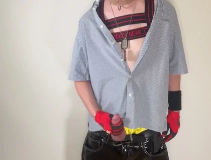 Horny Sagger Boy!