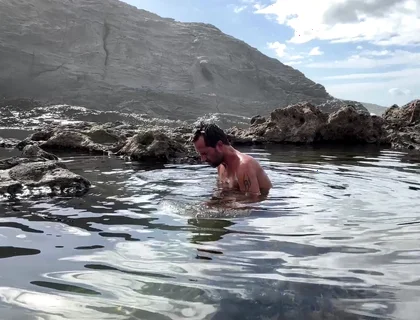 Natural Naked Bath Tim Blesh