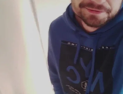 Masturbate in Train Toilets