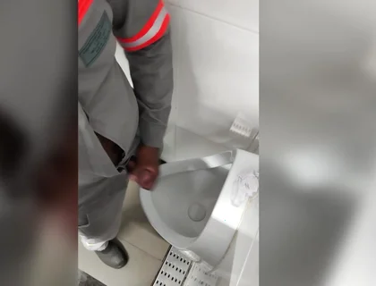 Before Heading Home, a Quickie in the Locker Room