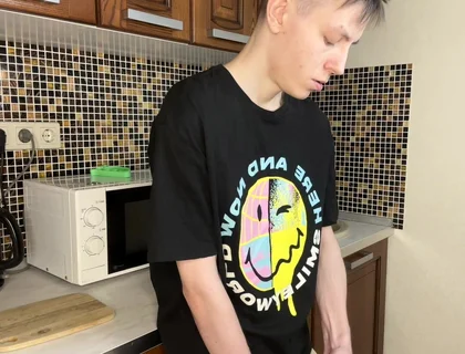 Young Twink's Gushing Cum Delight