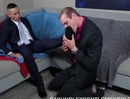 Gabriel Dalesandro And Jonah Marx In X Gentlemens Closet: Undressing Dalesandro