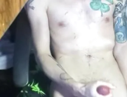 Stepmommy Caught Me Jerking And Gives Me Joi