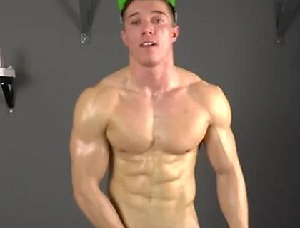 Handsome Muscle Boy Larry Mccormick Flexing And Wanking