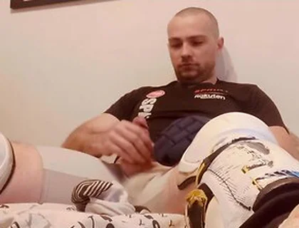Wank In Hockey Shinpads Soccer Cleats And Hockey Gloves