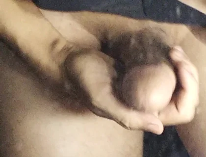 New Pictures of an Arab Penis After Showering