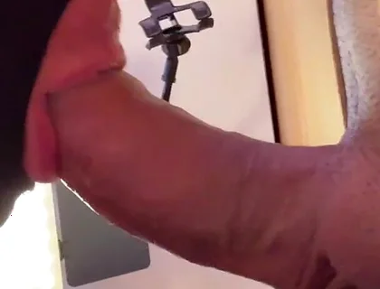 Xl Cock at the Gloryhole: Hot Cumshot Straight to the Mouth!