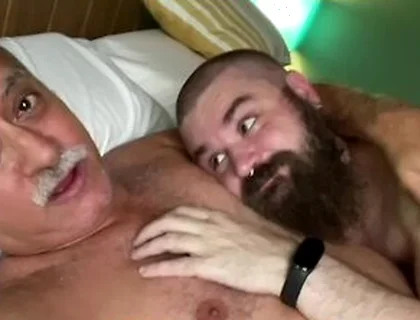 Stepdaddy Chris Barebacking Friends