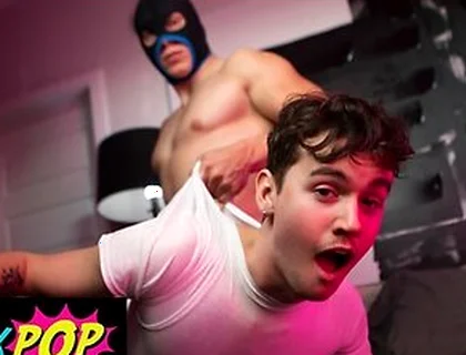 Cole Link Finds The Twink Fucker Zane And Spreads His Hungry Asshole For Him