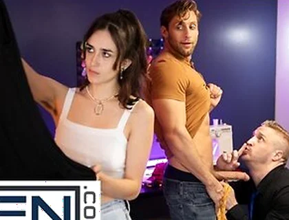 Men - Horny Tailor Mateo Tomas Measures Up Dom Kings Dick And Gives Him A Sneaky Blowjob