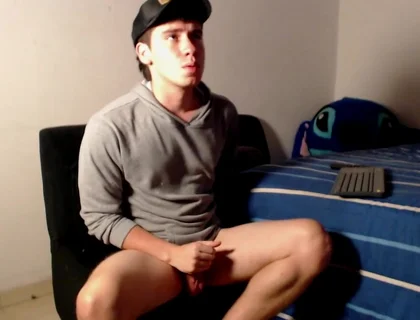 Latino with Delicious Cock 18 Cm Long