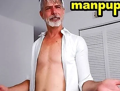 Richard Lennox Flaunts His Cock And Balls While Jacking Off