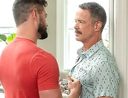 Steele Seduces Reece Scott In Friends Apartment