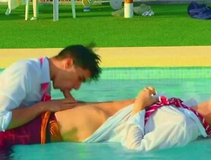 Danny Delano And Nathan Luna In Sneak Peek S02x06 ::danny And Nathans Pool