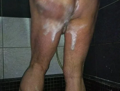 Daddy Showering