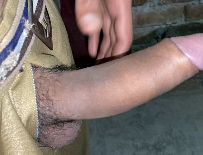 I Went to Someone's House, Their Girl's Balls Were so Big