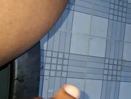 Big Dick Returned to the Capital, All the Whores Were Confused and Ran After Him